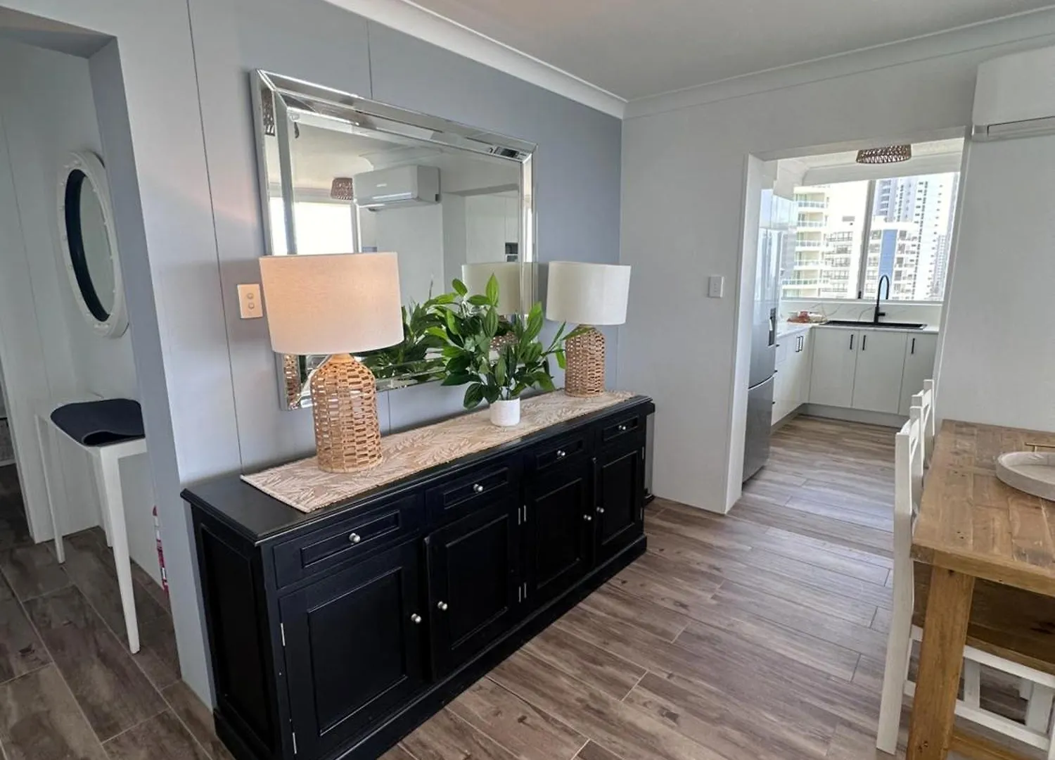 Apartment Absolutely Stunning! On The Beach !!! Gold Coast Australia